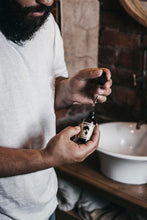 Load image into Gallery viewer, Manly Man Premium Beard Oil - 30ml